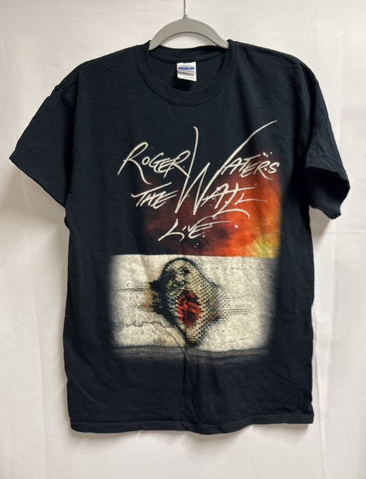 Vintage Style Pink Floyd Roger Waters 2012 Concert Shirt – Medium – Black The Wall Print